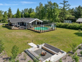 Holiday Home Herta - 700m from the sea by Interhome in Hals